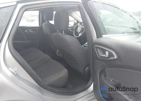 2015 Chrysler 200 Limited из США, поврежденный, VIN 1C3CCCAB3FN527374